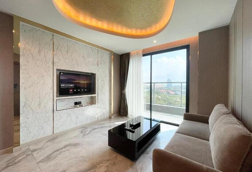 Президентский Люкс, The Tj Hotel Jomtien
