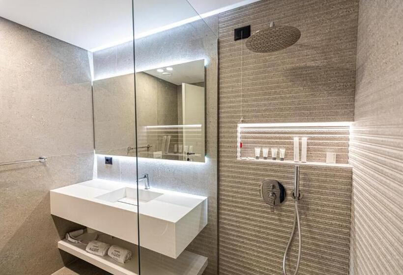 Номер Стандарт Вид на Горы, Mazarine Hotel, Vlorë, Albania