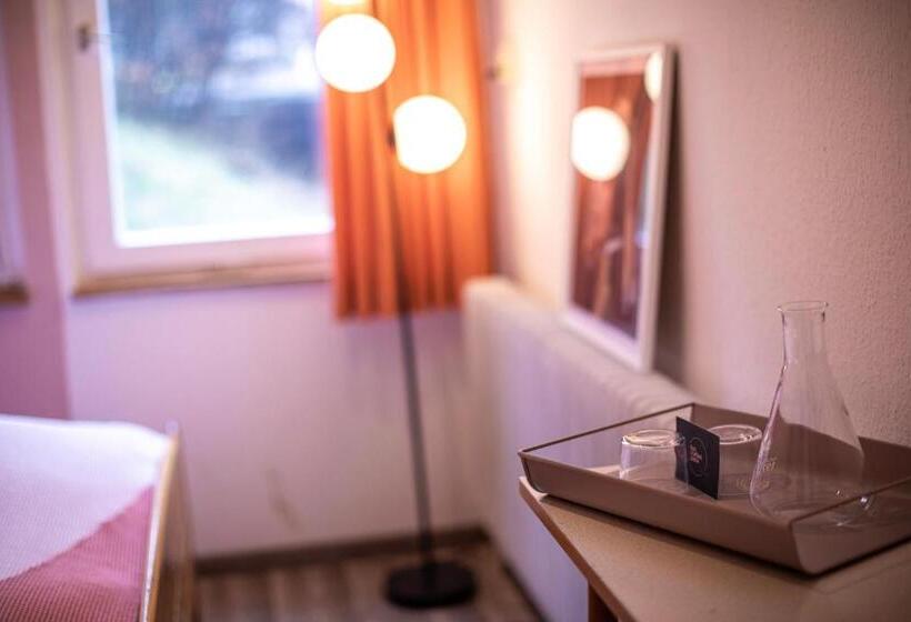 经济房, Das Schöne Leben Pop Up