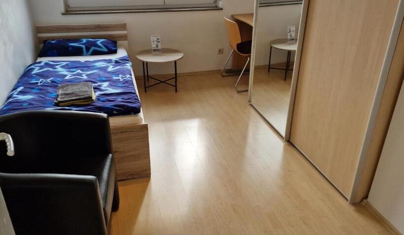 Номер Стандарт Индивидуальный Совместная Ванная, Rooms & Apartments Schwäbisch Gmünd