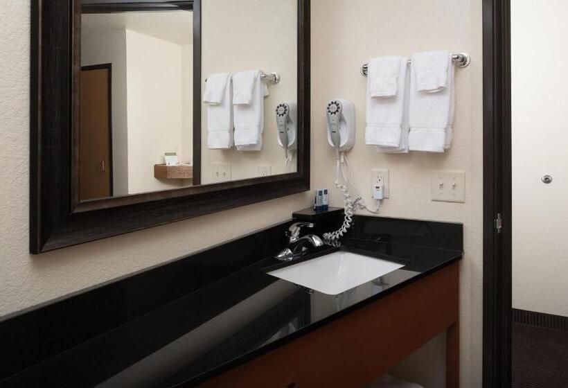 Люкс Кровать Кинг, Americinn By Wyndham Belle Fourche