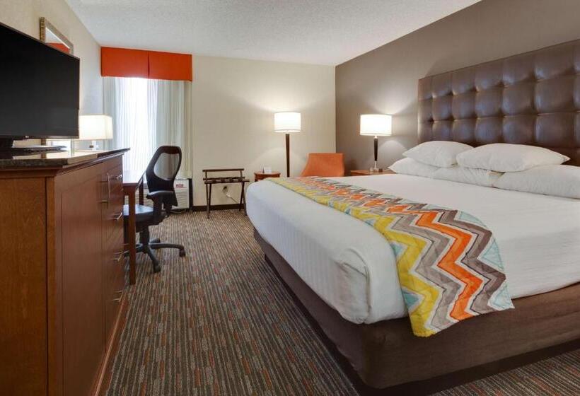 Номер Deluxe Кровать Кинг, Drury Inn & Suites Columbia Stadium Boulevard