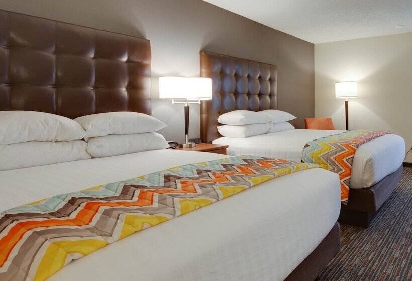 Номер Deluxe, Drury Inn & Suites Columbia Stadium Boulevard