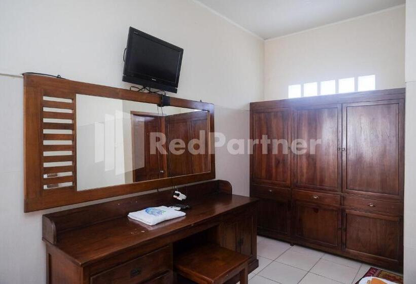 חדר סטנדרט, Wisma Garuda Syariah Condoongcatur Mitra Reddoorz