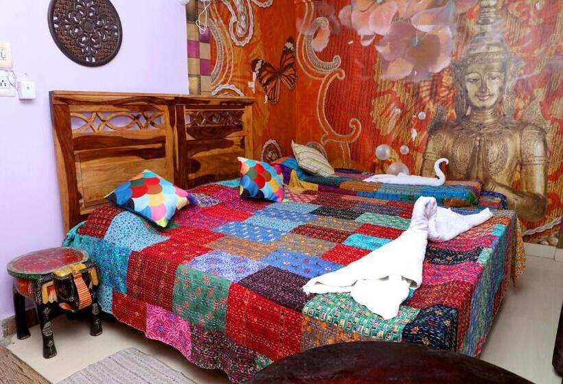 اتاق استاندارد با تخت بزرگ, Banaji Heritage Havelii
