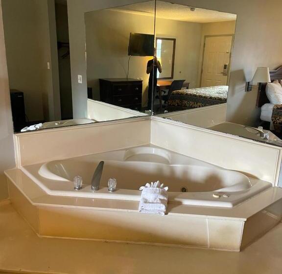 Люкс Кровать Кинг, Nola Inn