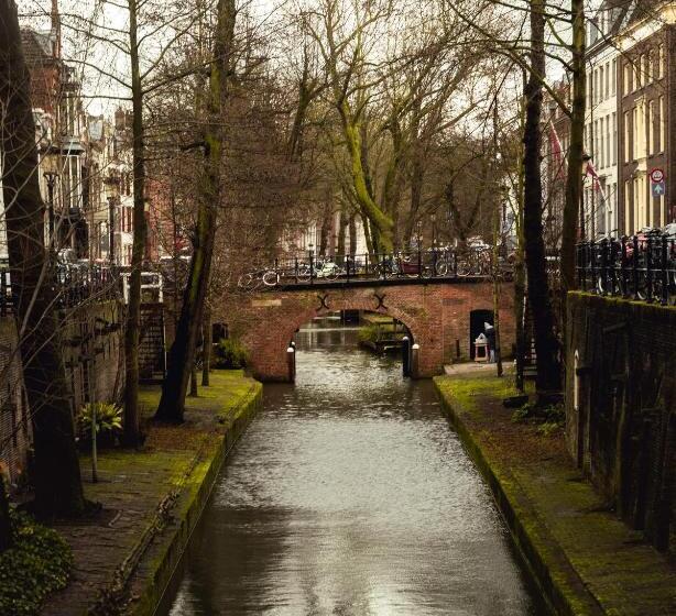 Номер Стандарт с Террасой, Court Hotel Utrecht City Centre