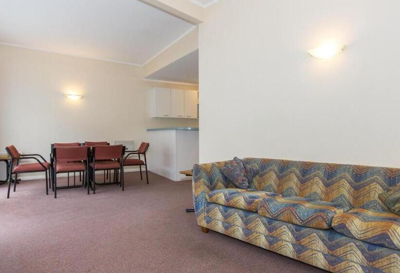 Апартаменты 2 Спальни, Fernhill Motor Lodge