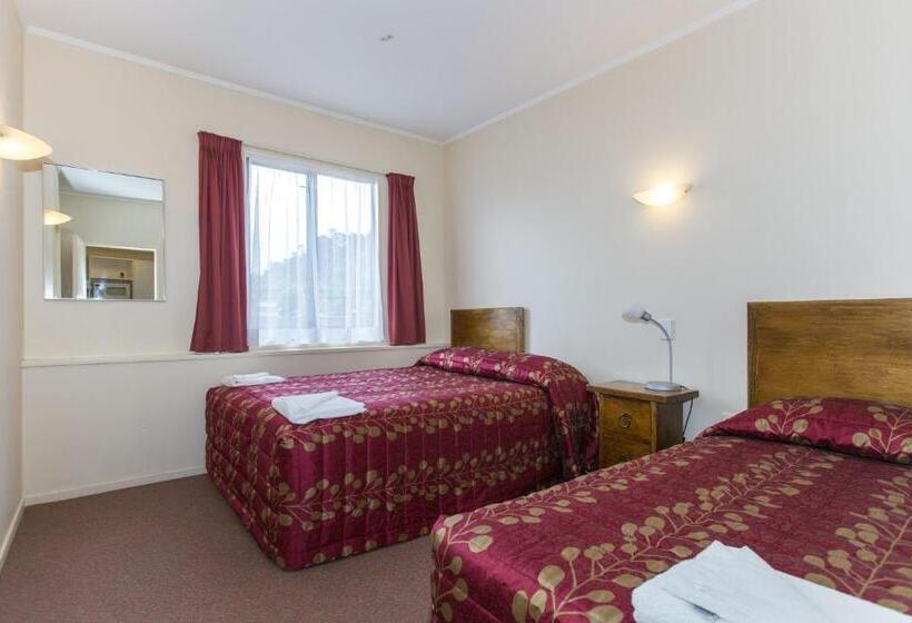 Апартаменты 2 Спальни, Fernhill Motor Lodge