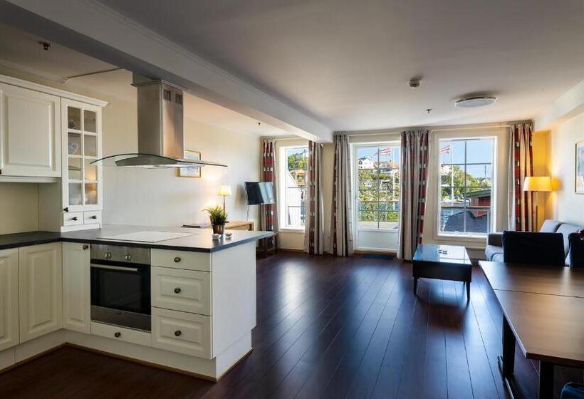 Люкс Superior Вид на Море, Victoria Hotel Kragerø