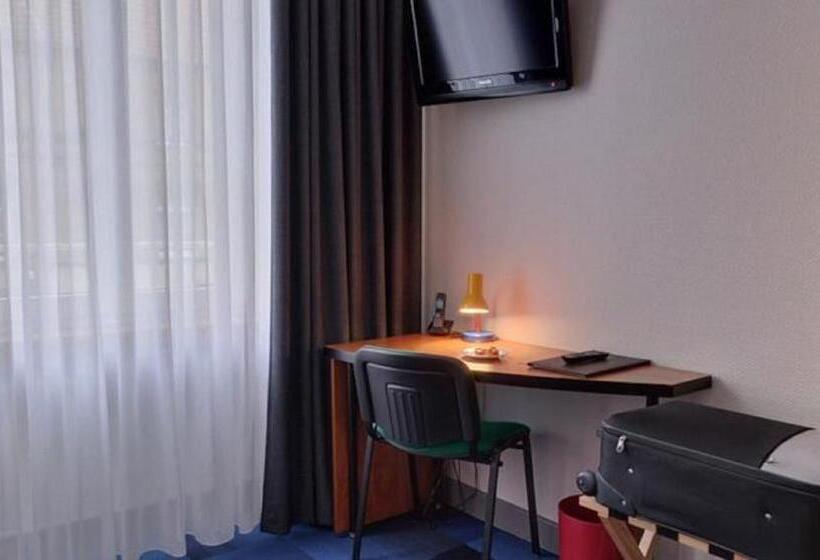 Номер Стандарт Трехместный, Logis Hotel De Paris