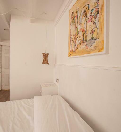 غرفة قياسية ثلاثية, Hostal Copart