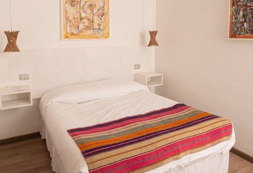 غرفة قياسية ثلاثية, Hostal Copart