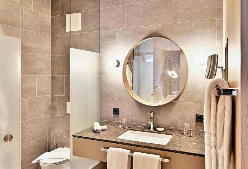 اتاق سوپریور, Aktiv Hotel Sarotla