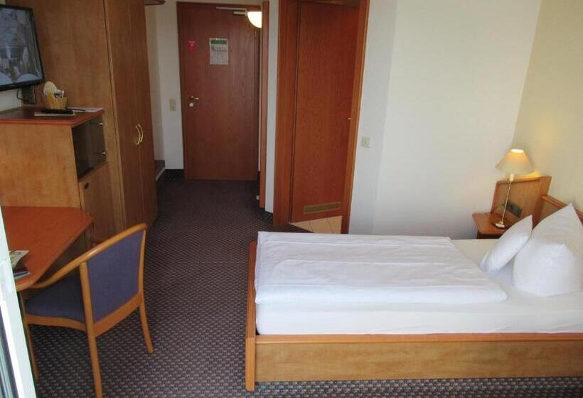 Номер Стандарт Индивидуальный, Markgraf