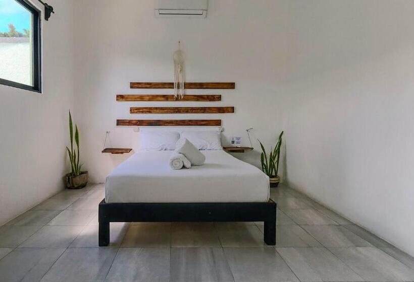 Номер Стандарт, Hostel Oryx Valladolid