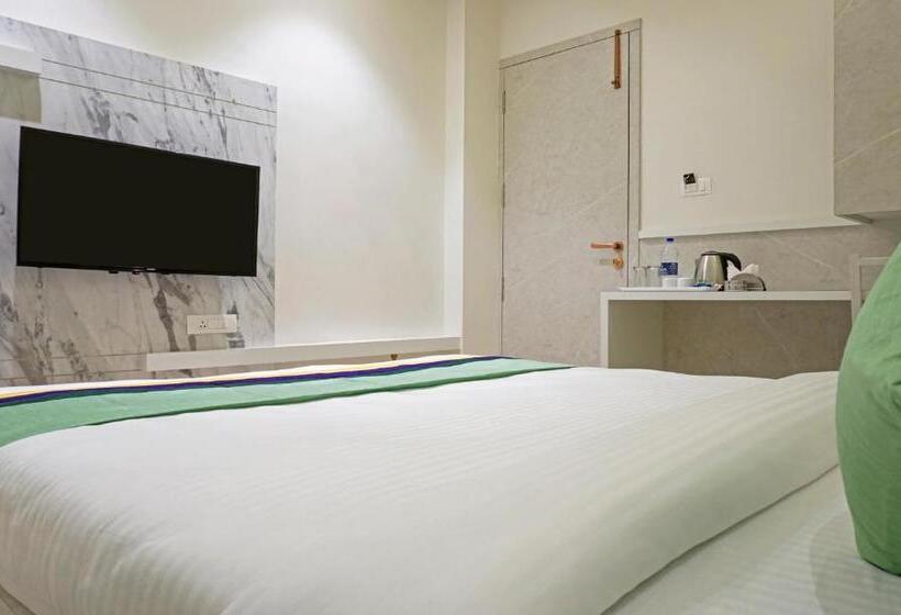 Номер Deluxe, Treebo The Utsav, Nashik