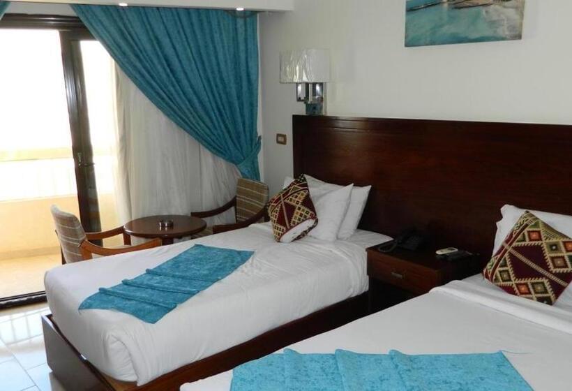 اتاق خانوادگی, Delmar Hotel Matrouh