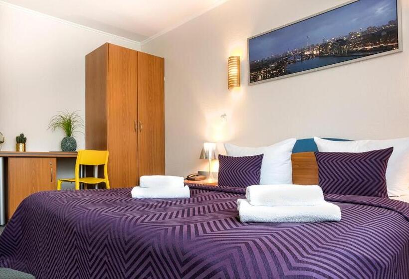 اتاق استاندارد چهار تخته, Ambiente Berlin City