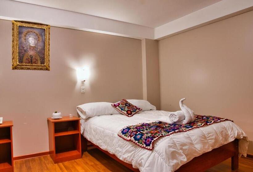 Quarto Triplo Estandar, Rituales Inn   Terminal Terrestre