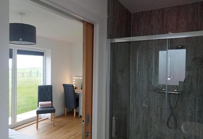 Номер Стандарт Вид на Море, Flotnar Hús   Ensuite Rooms
