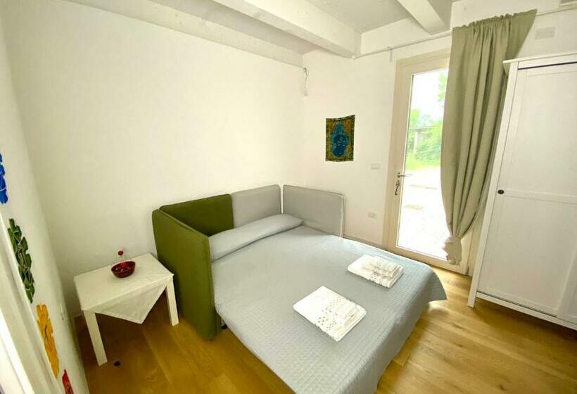 Номер Стандарт, Agriturismo   Apis In Tabula