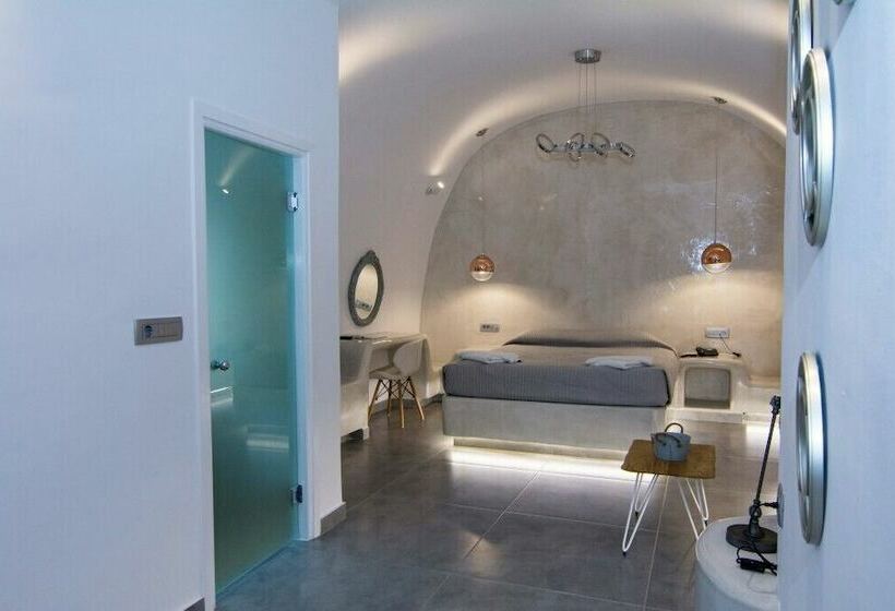 Quarto Superior, Nefeli Homes   Adults Only