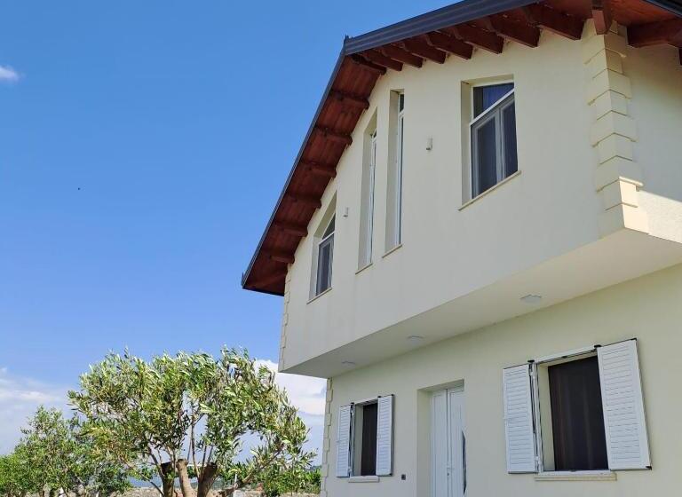 اتاق استاندارد با چشم‌انداز کوهستان, Xhuli Guesthouse