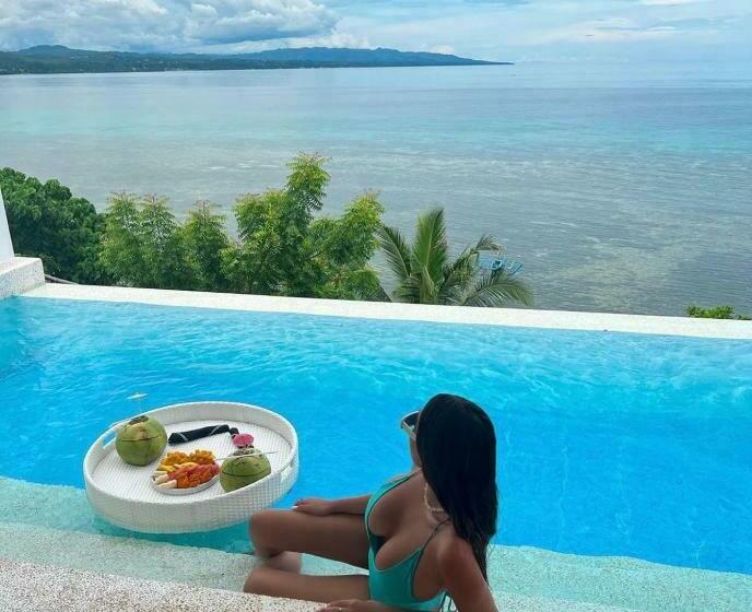 سوئیت با تخت بزرگ, Epic Suites Bohol Adults Only