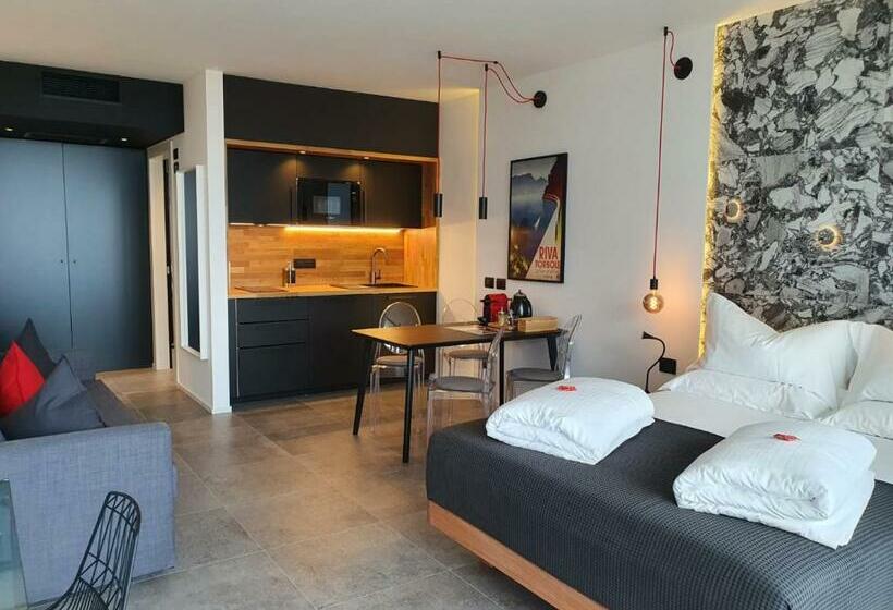 Четырехместный Номер Superior, Visioni Lake View Boutique Rooms & Breakfast   Adults Friendly