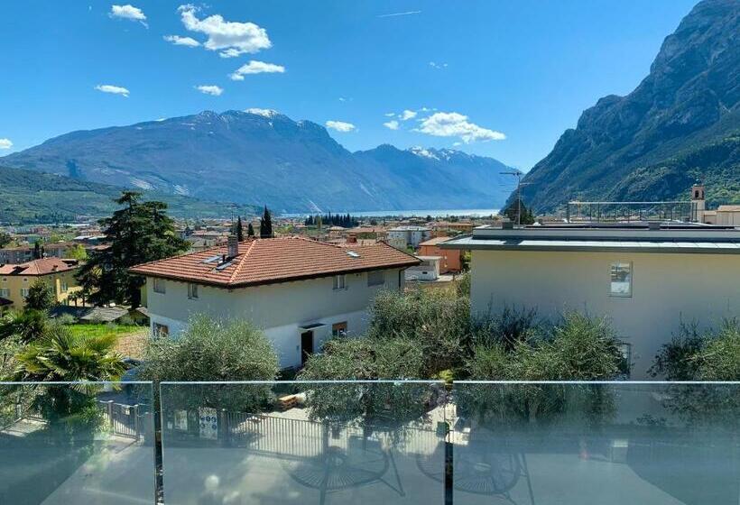 Трехместный Номер Deluxe, Visioni Lake View Boutique Rooms & Breakfast   Adults Friendly