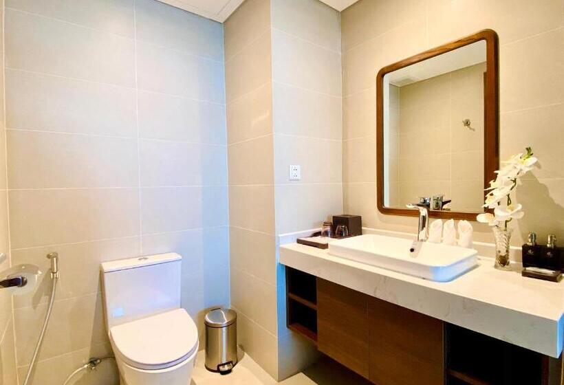 اتاق سه نفره دلوکس با چشم‌انداز دریا, Vipol Mui Ne Hotel & Spa