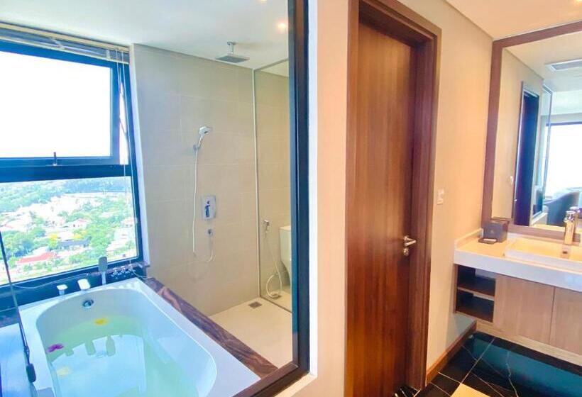 سوییت جونیور با چشم‌انداز دریا, Vipol Mui Ne Hotel & Spa