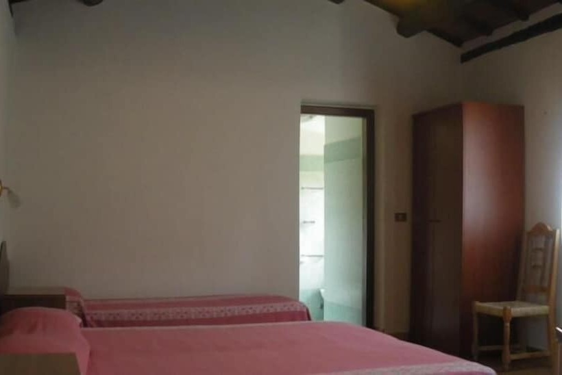 スタンダード４人部屋, Agriturismo Orsaiola