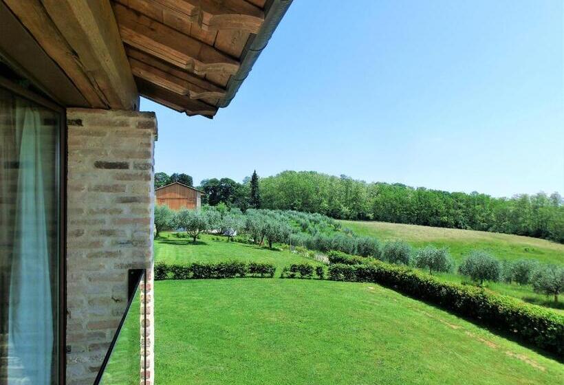 Полулюкс, Agriturismo Dolce Colle
