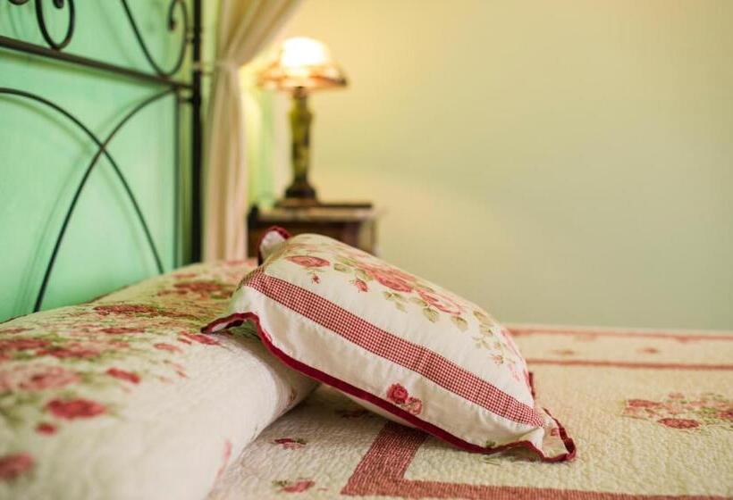 Полулюкс, Albergo Da Annita   Room Only