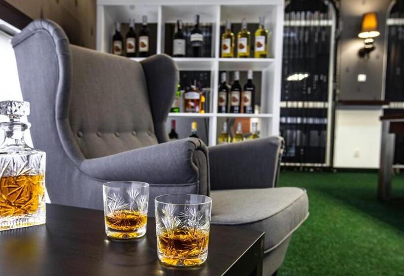 Студия Стандарт, Europejski Boutique