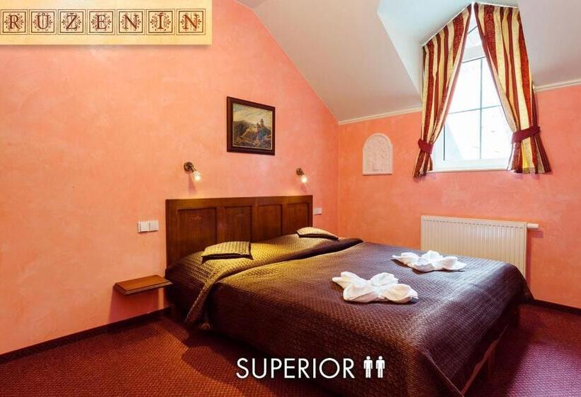 اتاق سوپریور با چشم‌انداز, Karlštejn & Spa