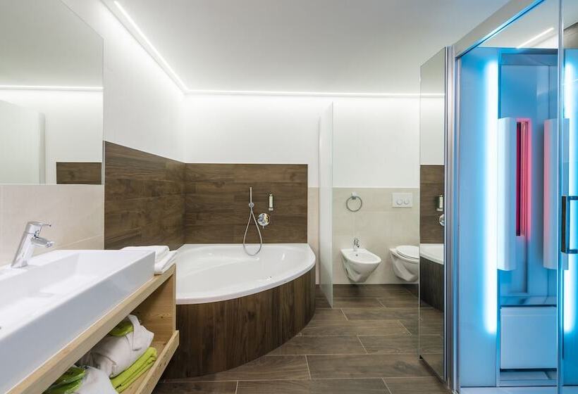 Люкс, Paradies Pure Mountain Resort