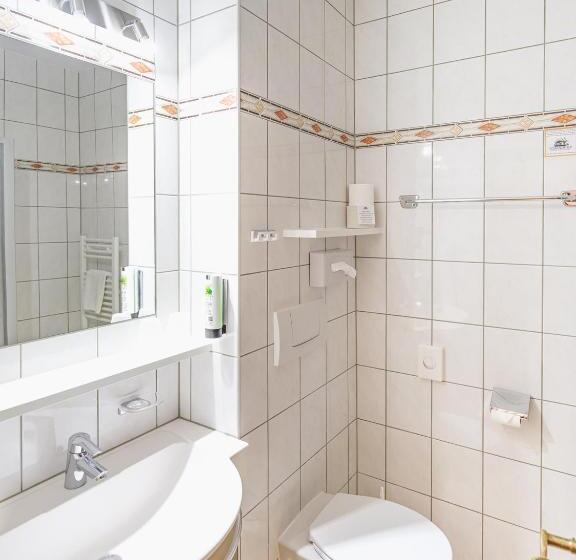 Номер Стандарт, Styrolerhof