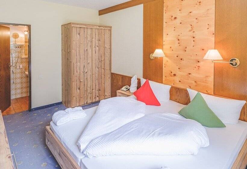 Семейный Номер, Styrolerhof