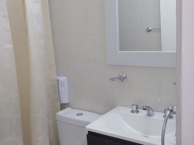 اتاق استاندارد سه نفره, Dinastia Boutique