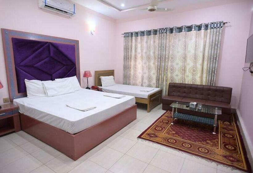 اتاق لوکس سه تخته, Shaheen Continental Multan