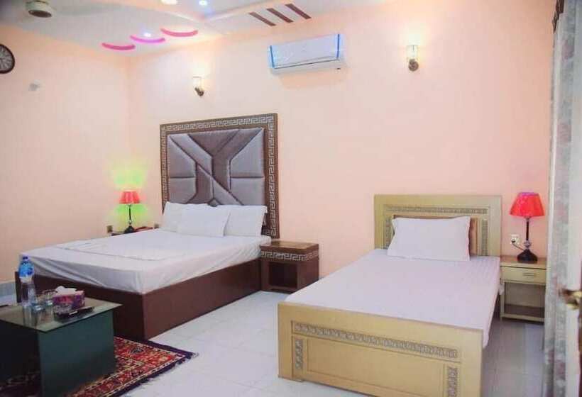 اتاق لوکس سه تخته, Shaheen Continental Multan