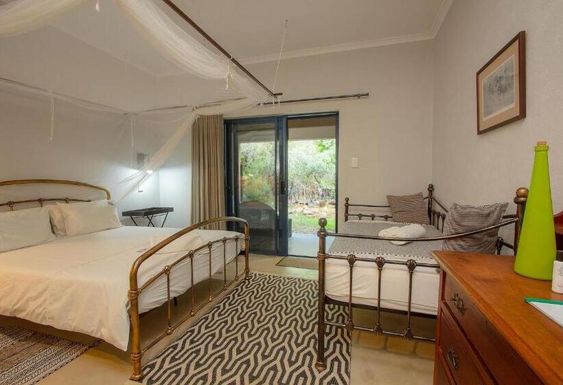 Трехместный Номер Стандарт Вид на Сад, Thornforest Luxury Bush Lodge