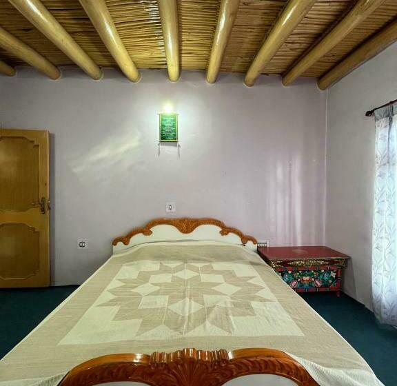 Quarto Deluxe com Sacada, Napishu Guest House