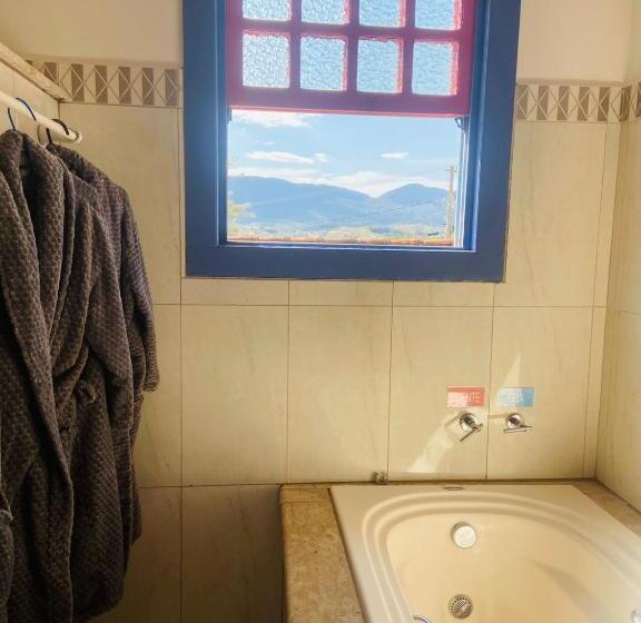 Quarto Estandar com Hidromassagem, Pouso Das Flores