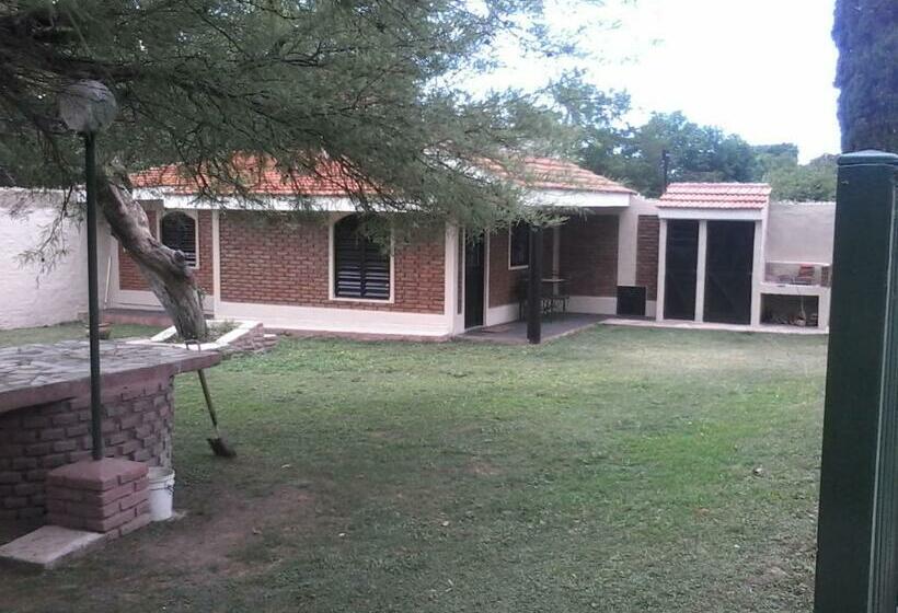 샬레, La Casa De Ana