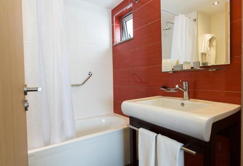 Семейный Номер, Regency Way Montevideo