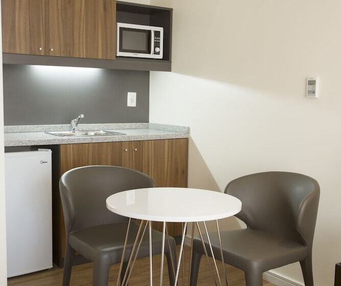 Семейный Номер, Regency Way Montevideo